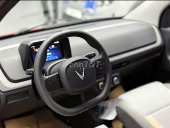 Vinfast VF 2 полноцветный автомобиль быстрой доставки, очень хорошая цена