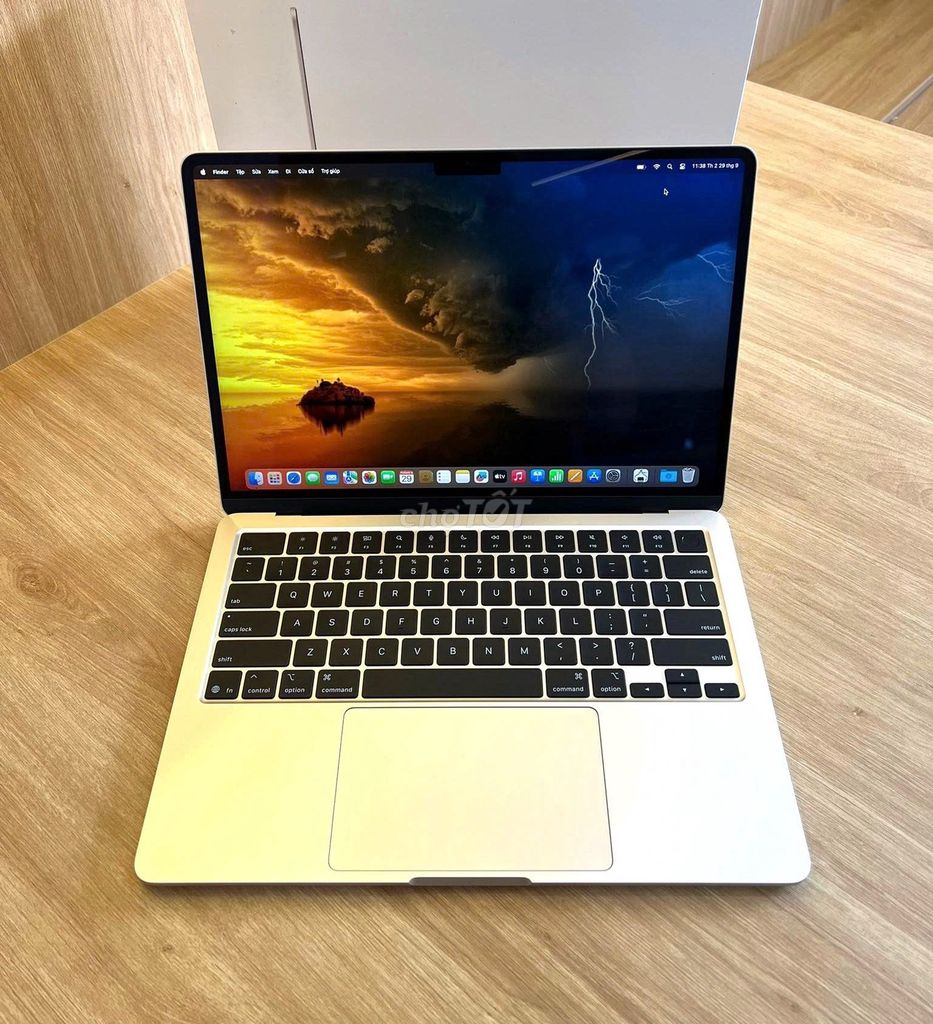 MacBook Air M4/16GB/256GB màu Starlight. Mua bán Laptop tại Quận 10 Tp Hồ Chí Minh được đăng bởi TTCenter hình 1