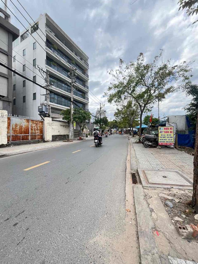 CHỦ NGỘP BANK 🔥🔥🔥 BÁN NHÀ MT ĐHT - 280M2 - NGANG 6M - CHỈ N 💰16 TỶ