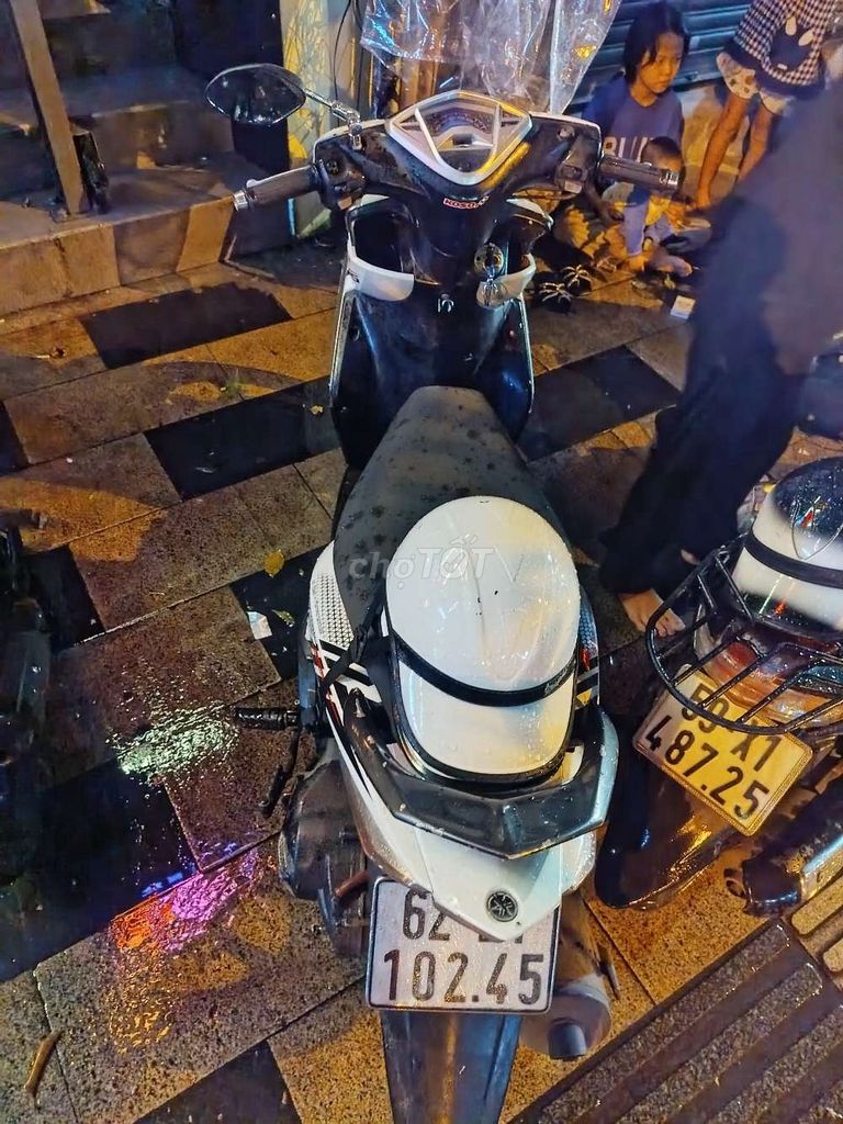 xe êm chỉ lủng nhẹ cổ bô. Mua bán Xe máy tại Quận 7 Tp Hồ Chí Minh được đăng bởi Võ Đức Duy hình 2