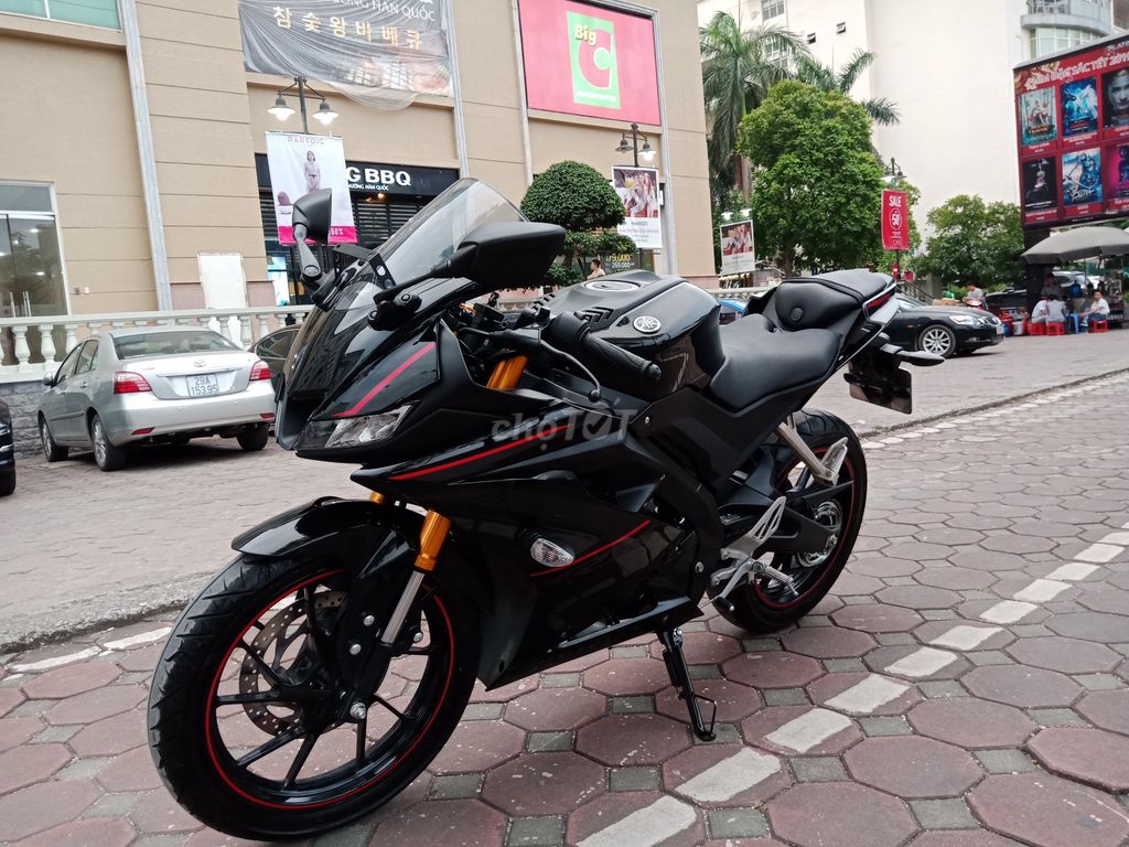 YAMAHA R15 V3 ĐEN SẦN BẢN ĐẶC BIỆT 2022