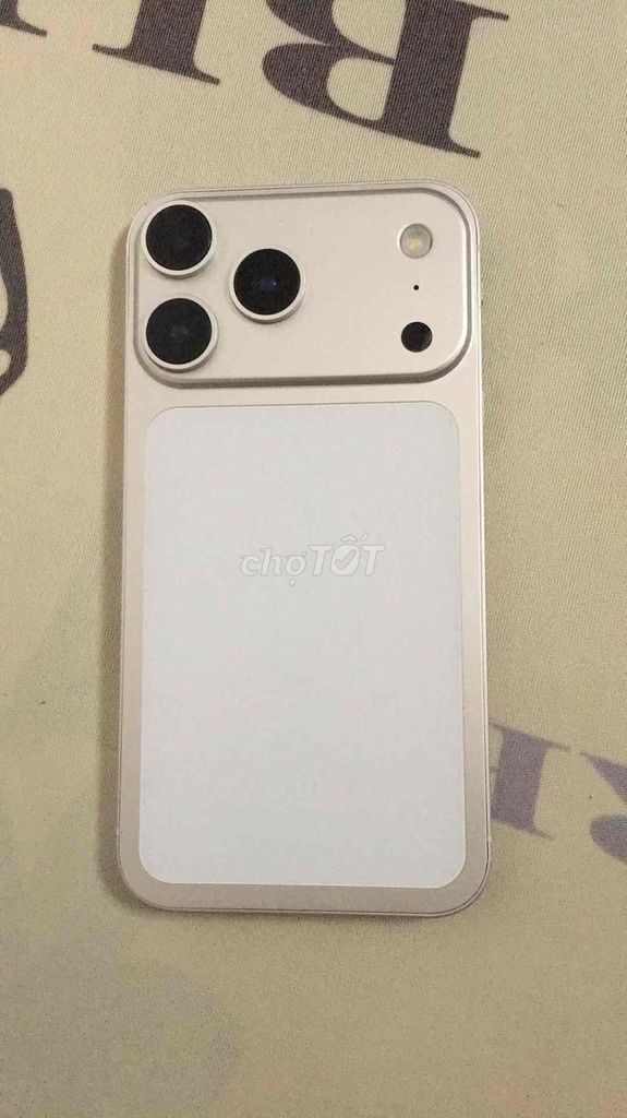 Apple iPhone XR Vàng Đã sử dụng. Mua bán Điện thoại tại Huyện Hóc Môn Tp Hồ Chí Minh được đăng bởi Anh Tuyet hình 1