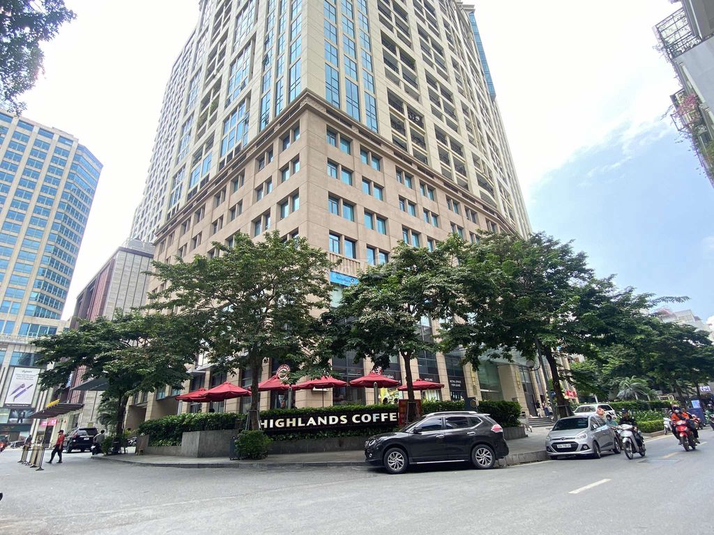 Bán căn hộ chung cư Hoàng Thành Tower 125m2, căn góc, full nội thất