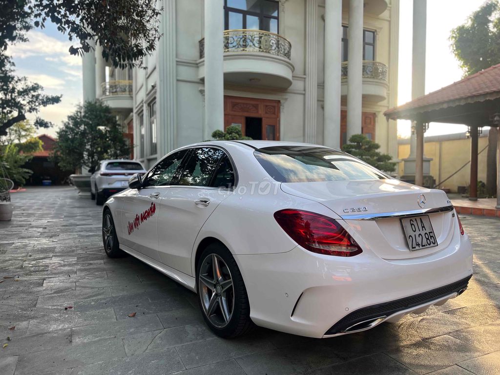 Mercedes Benz AMG 2015 - 109665 km. Mua bán Ô tô tại Thị xã Tân Uyên Bình Dương được đăng bởi Tên chưa cung cấp hình 5