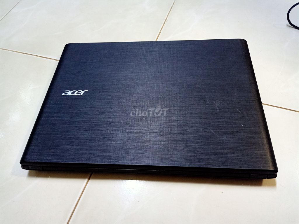 Laptop Acer i3 có chuột không dây