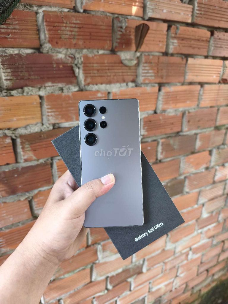 S25 Ultra 12/256 fullbox 99% chính hãng bh 8/26. Mua bán Điện thoại tại Huyện Chợ Mới An Giang được đăng bởi Phạm Lê Ngọc Sơn  hình 1