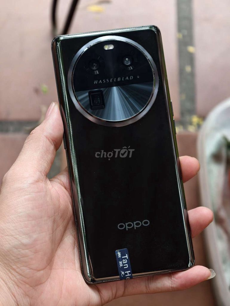 OPPO FINDX6 12GB/256GB FULL cn êm camera ngon nét . Mua bán Điện thoại tại Thành phố Thủ Dầu Một Bình Dương được đăng bởi XUÂN TUYỀN hình 1
