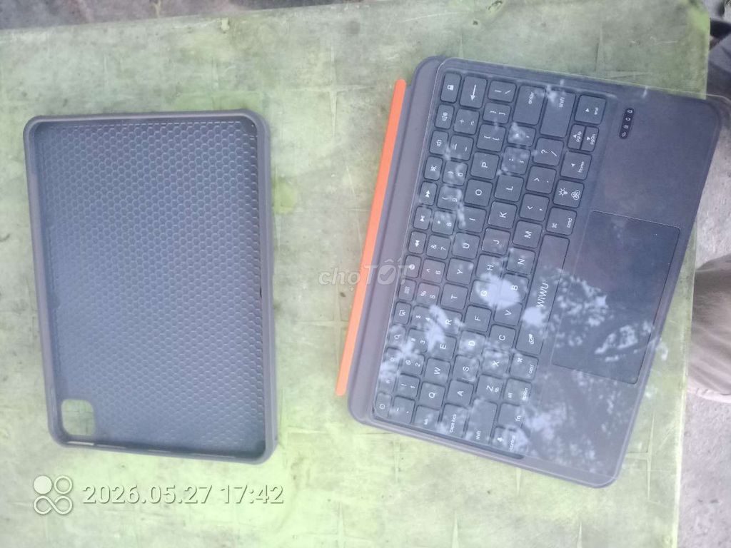 Ốp lưng bàn phím WIWU iPad M3/M4 Xám. Mua bán Phụ kiện (Màn hình, Chuột...) tại Huyện Cam Lâm Khánh Hòa được đăng bởi hoàng hình 1