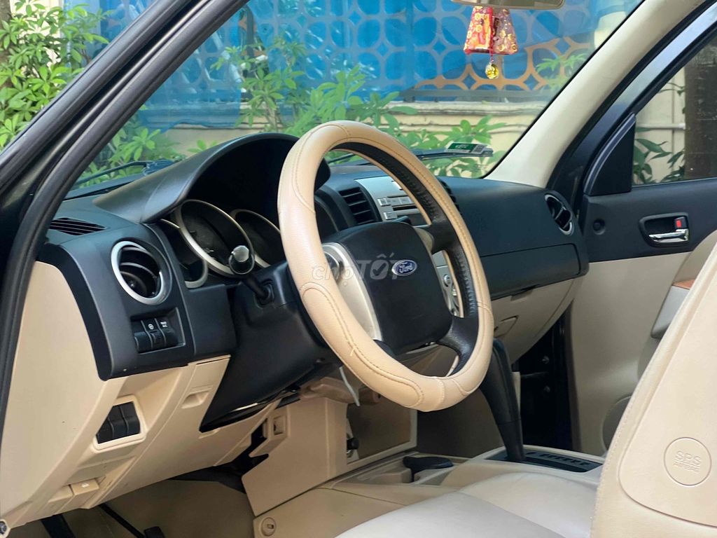 Ford Everest 2011 - 180000 km. Mua bán Ô tô tại Quận Cầu Giấy Hà Nội được đăng bởi Cửa hàng Đại Tín Auto hình 5