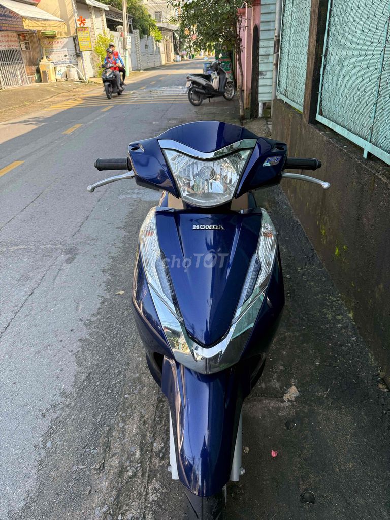 Cần bán Lead 125 2014 bs 61 chính chủ máy zin êm e. Mua bán Xe máy tại Thành phố Dĩ An Bình Dương được đăng bởi Lê Luân Shop hình 5