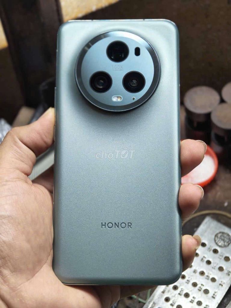 Honor Magic5 Pro 256GB Xám. Mua bán Điện thoại tại Huyện Phú Tân An Giang được đăng bởi nhanh gọn  hình 1