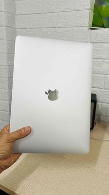 macbook pro 2017 8G nguyên zin