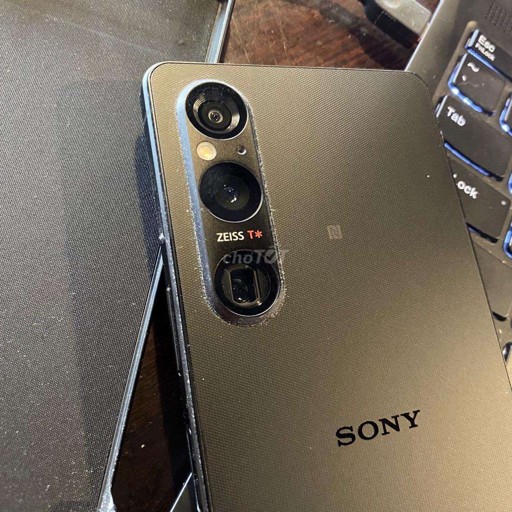 Sony Xperia 1V Đen Đã sử dụng. Mua bán Điện thoại tại Thành phố Thủ Đức Tp Hồ Chí Minh được đăng bởi Giáp hình 1