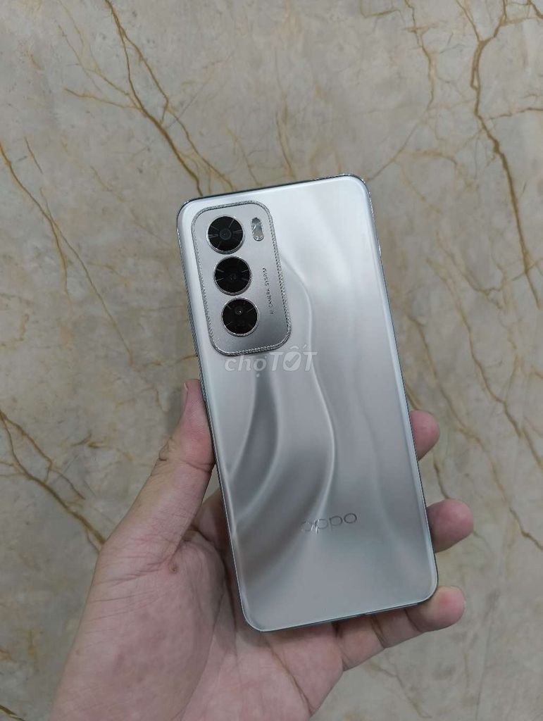 Oppo Reno 12 5G 512GB Bạc. Mua bán Điện thoại tại Huyện Tân Phú Đồng Nai được đăng bởi Kha hình 1