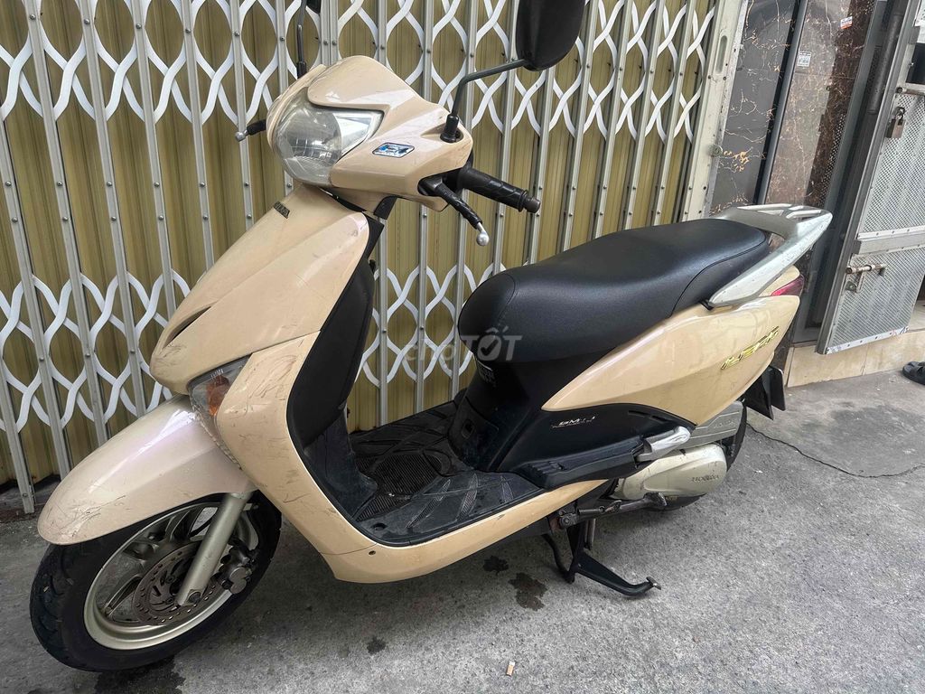 Honda Lead 2011 Vàng kem. Mua bán Xe máy tại Quận Hà Đông Hà Nội được đăng bởi a  tiến  hình 3