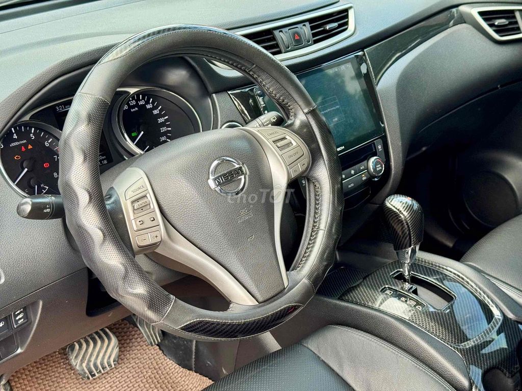 Nissan X trail 2016 2.5 SV 4WD - 10 km. Mua bán Ô tô tại Quận Cầu Giấy Hà Nội được đăng bởi Tuấn Hưng hình 11