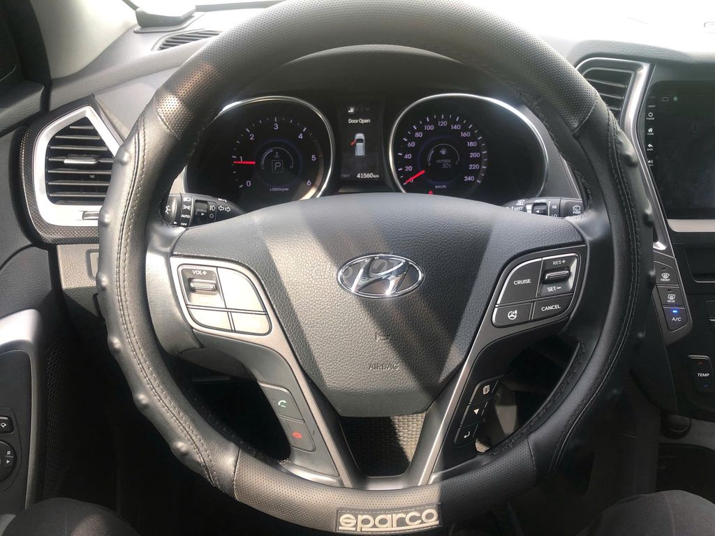 Hyundai Santa Fe 2015 2.2L 4WD - 41000 km. Mua bán Ô tô tại Huyện Hóc Môn Tp Hồ Chí Minh được đăng bởi Huy Hyundai hình 8