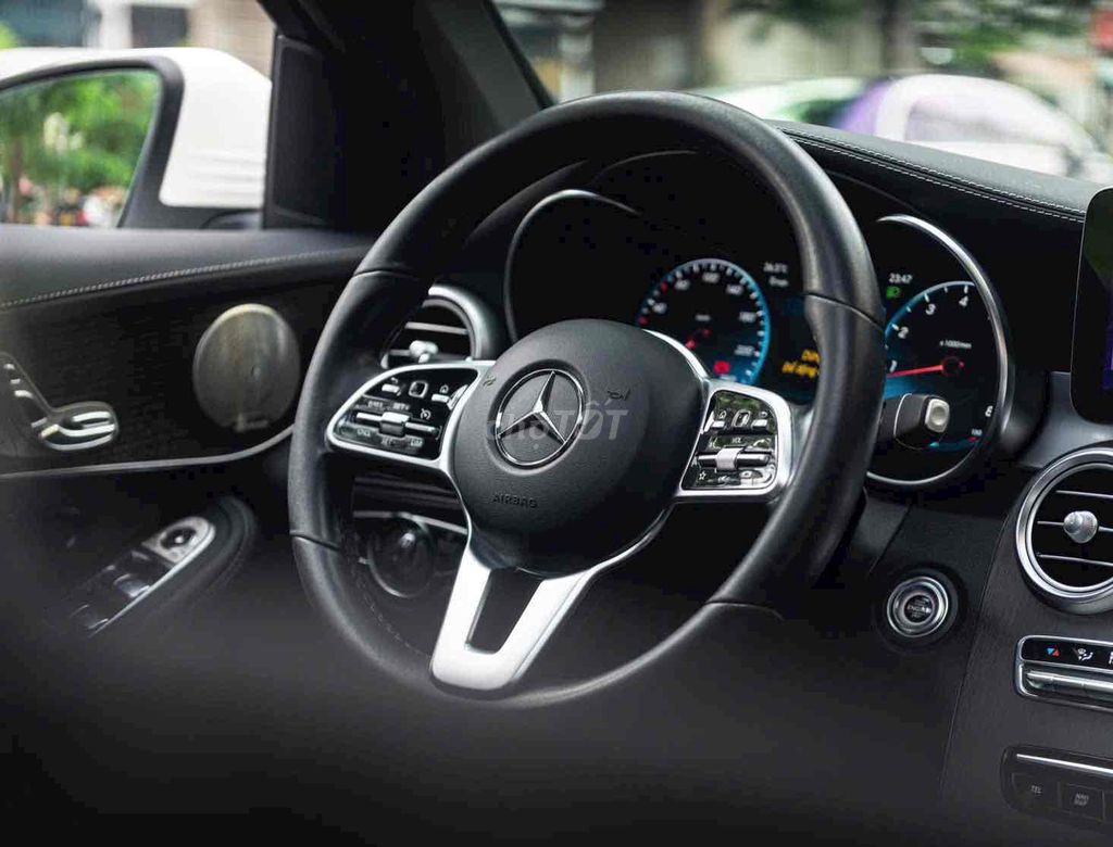 Mercedes Benz GLC 2021 300 4MATIC - 80000 km. Mua bán Ô tô tại Quận 10 Tp Hồ Chí Minh được đăng bởi Thái LA Auto hình 6