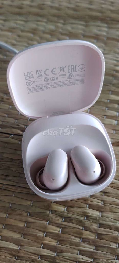 Xiaomi Redmi Buds 6 Hồng. Mua bán Thiết bị đeo thông minh tại Huyện Bàu Bàng Bình Dương được đăng bởi lee hình 1