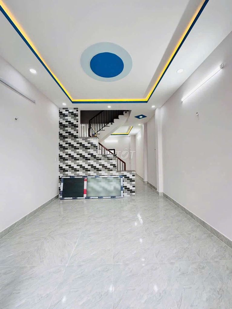 Nhà mới xây, 2 lầu,4pn, giá 4,5 tỷ. Mua bán nhà ở tại Quận 12 Tp Hồ Chí Minh được đăng bởi Thảo hình 2