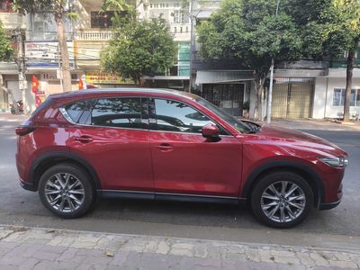 Mazda CX-5 màu Đỏ 5 chỗ