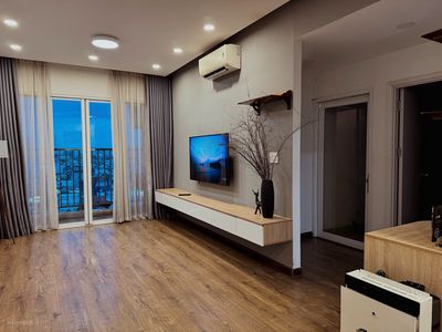 Cần bán chung cư Âu Cơ Tower, 2 phòng ngủ có sổ hồng sẵn