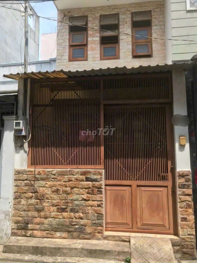 Bán nhà 1 lửng 1 lầu giáp Quận Tân Phú gần Chợ Bình Long