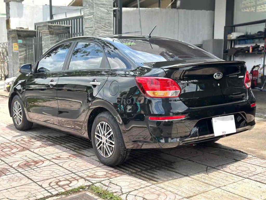 KIA SOLUTO 1.4 MT DELUXE 17.900 km Черный