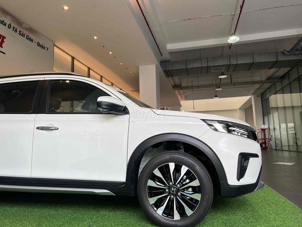 Honda BRV 2025 L, KM 60Tr kèm phụ kiện, vay baodau. Mua bán Ô tô tại Quận 7 Tp Hồ Chí Minh được đăng bởi SHOWROOM HONDA ÔTÔ QUẬN 7 hình 3