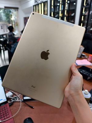 Ipad Pro 12.9 inch Thế hệ 1 bản 4G + 128gb gold. Mua bán Máy tính bảng tại Quận Đống Đa Hà Nội được đăng bởi Hn Store