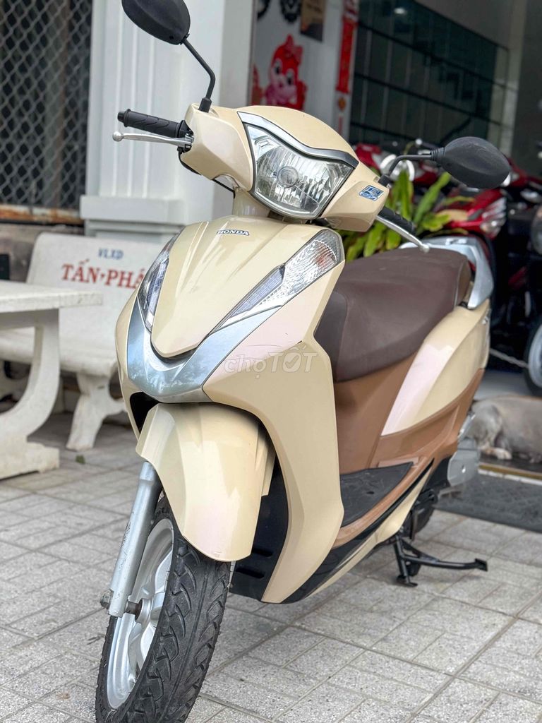 🌈 LEAD VÀNG Fi HSCT XE ĐẸP MÀU ĐẸP MÁY ZIN💥CÓ GÓP💥. Mua bán Xe máy tại Thành phố Sóc Trăng Sóc Trăng được đăng bởi Mạnh Huỳnh hình 6
