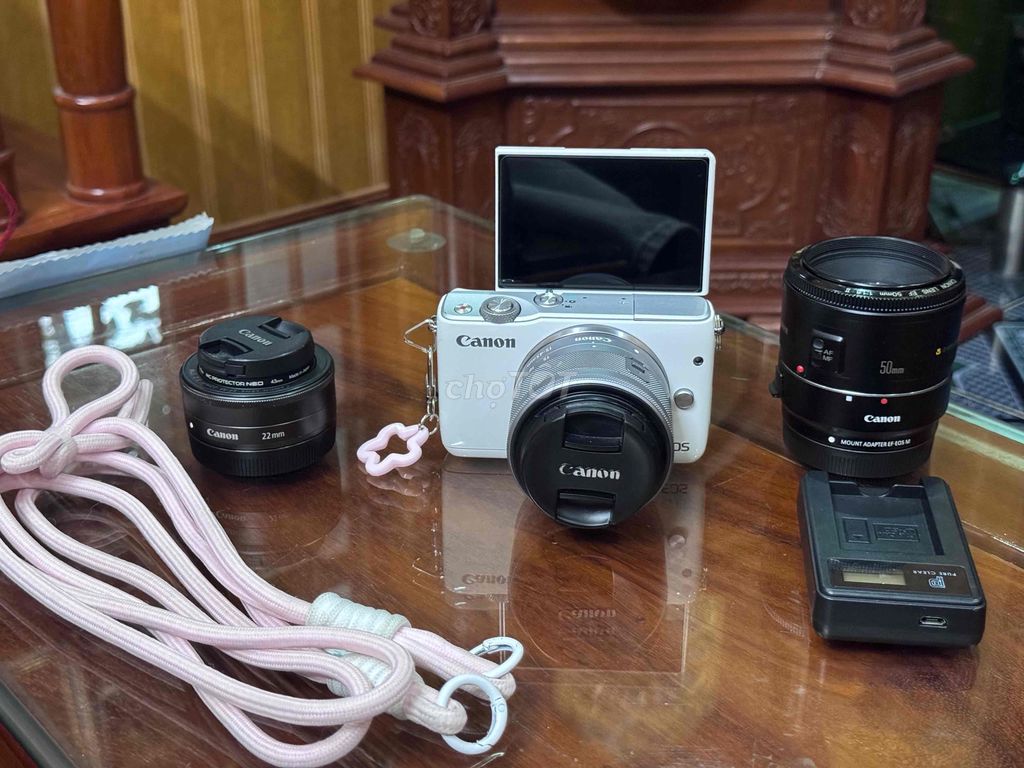 Máy ảnh Canon M10 Trắng. Mua bán Máy ảnh, Máy quay tại Huyện Gia Lâm Hà Nội được đăng bởi Nguyễn Đức Thắng hình 1