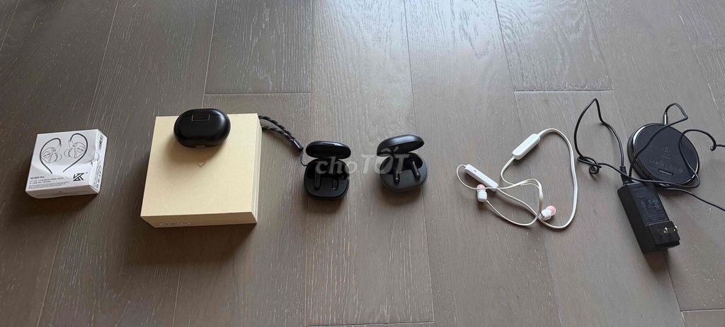 Tai nghe các loại. Mua bán Tivi, Âm thanh tại Quận 1 Tp Hồ Chí Minh được đăng bởi Hoàng Phạm hình 1