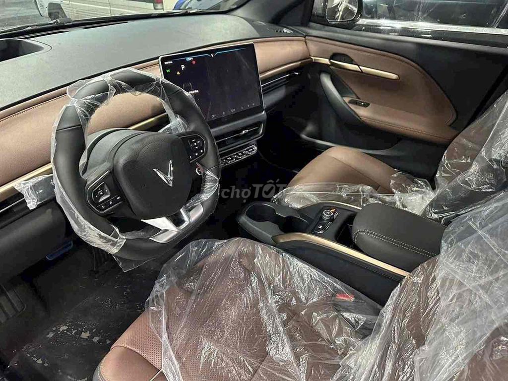 Vinfast VF6 PLUS - em Phương Vinfast Miền Nam. Mua bán Ô tô tại Thành phố Biên Hòa Đồng Nai được đăng bởi Phương Nguyễn hình 3