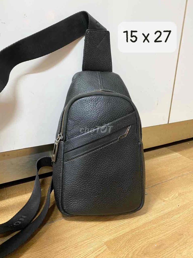Túi đeo chéo Da bò thật - Unisex. Đẹp 96% ko lỗi. Mua bán Túi xách tại Quận Phú Nhuận Tp Hồ Chí Minh được đăng bởi rose sea hình 1
