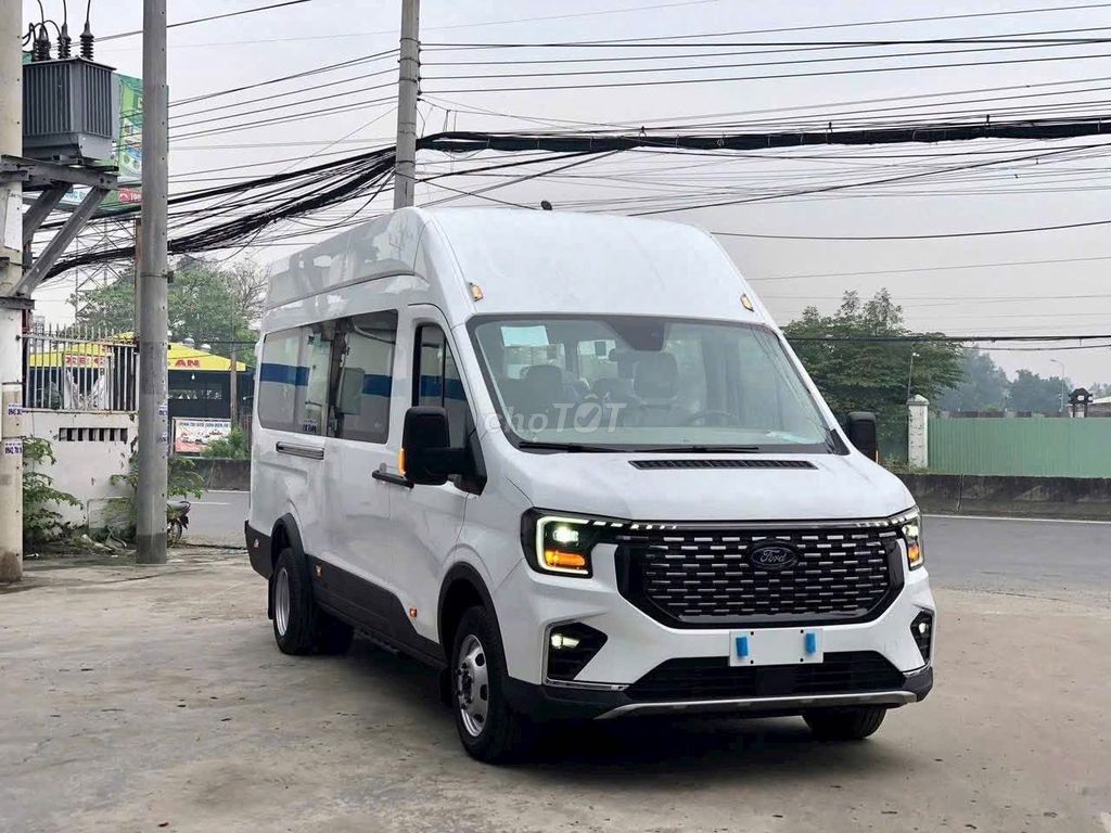 𝐓𝐑𝐀𝐍𝐒𝐈𝐓 𝟏𝟖 𝐂𝐇𝐎̂̃ - Đ𝐄𝐍 𝐓𝐑𝐀̆́𝐍𝐆 𝐁𝐀̣𝐂 𝐇𝐎̂̀ 𝐒𝐎̛ 𝐒𝐀̆̀𝐍. Mua bán Ô tô tại Quận 3 Tp Hồ Chí Minh được đăng bởi QUỐC TRUNG FORD hình 3