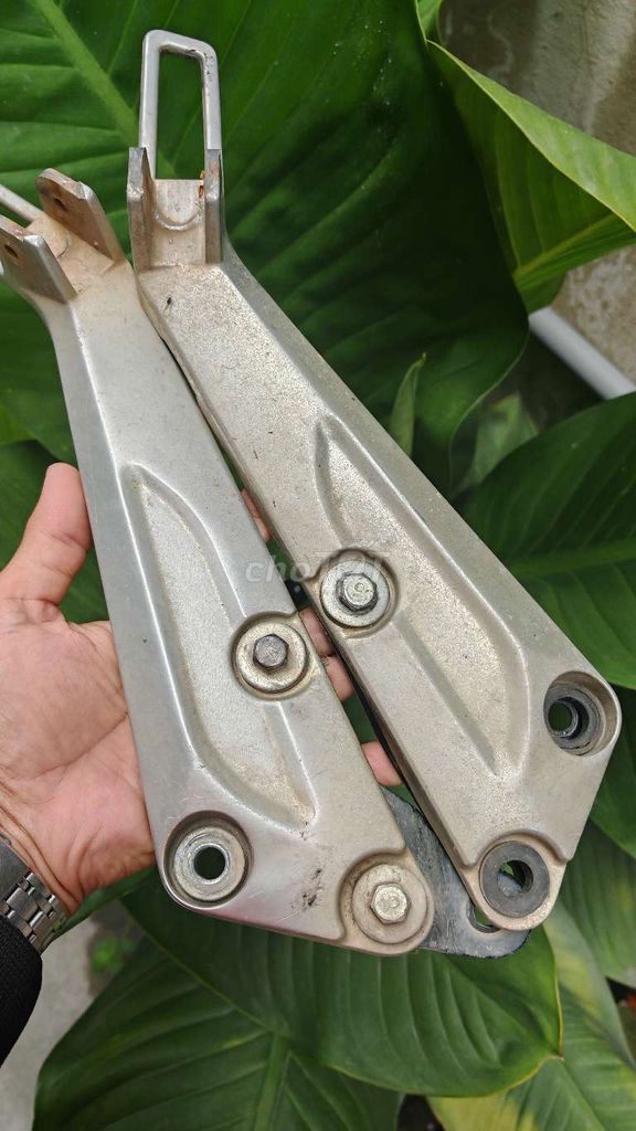 Gác chân dài tháo xe wave thái 110. Mua bán Phụ tùng xe tại Huyện Bình Chánh Tp Hồ Chí Minh được đăng bởi Phụ Tùng Cũ hình 6