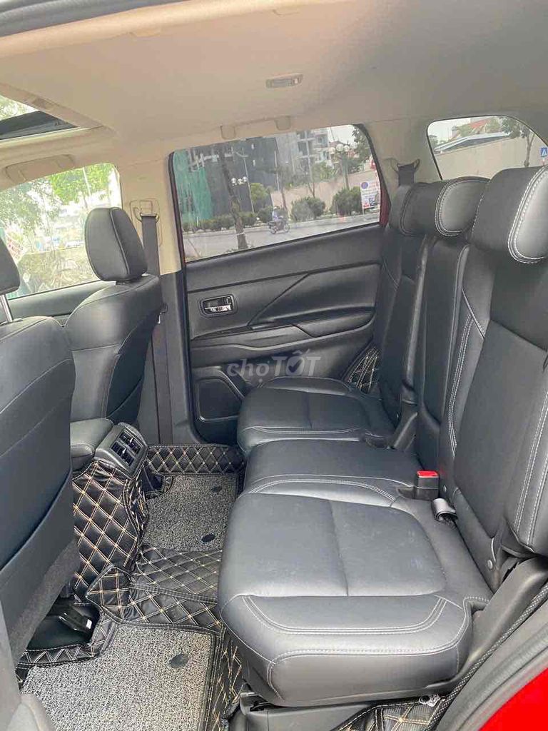 Mitsubishi Outlander 2021 2.0 CVT Premium  chất. Mua bán Ô tô tại Quận Long Biên Hà Nội được đăng bởi Lan hình 6
