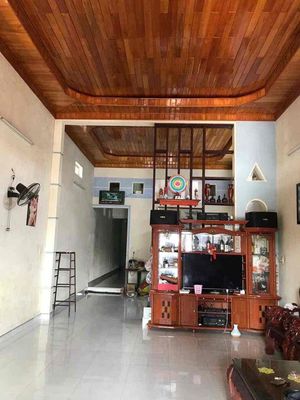 nhà cấp 4 mới xây 5x45 dân đông đúc đường 8m tiện ích đầy đủ. Mua bán nhà ở tại Thành phố Kon Tum Kon Tum được đăng bởi VO THƯƠNG TÍN