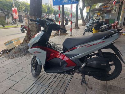 Honda Air Blade 2017 Đỏ Xám. Mua bán Xe máy tại Quận Liên Chiểu Đà Nẵng được đăng bởi anh quoc