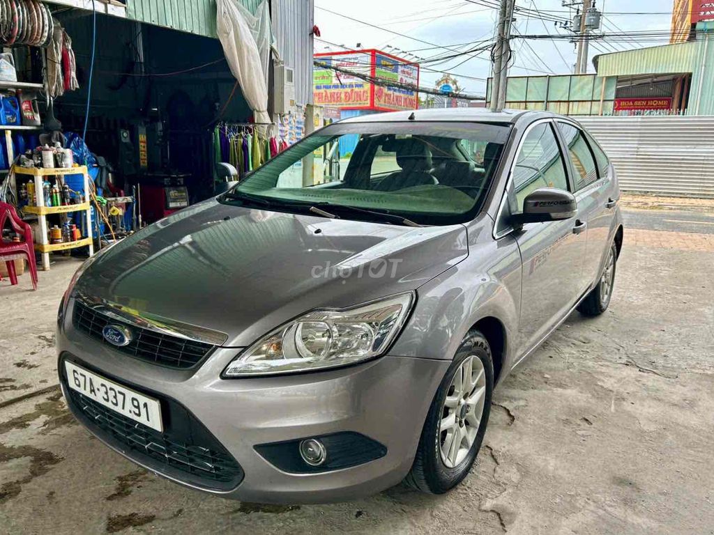 Ford Focus 2010 1.8 AT Xám. Mua bán Ô tô tại Huyện Phú Tân An Giang được đăng bởi Bùi Quốc Thái hình 2