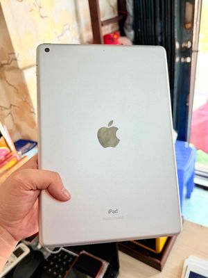 ipad Gen 7 32G wifi zin full đẹp pin cao 90% chuẩn