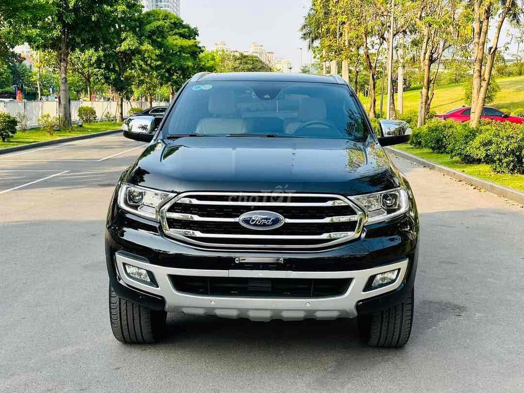 Ford Everest 2020 Titanium 2.0L AT 4WD Đen 2 Cầu