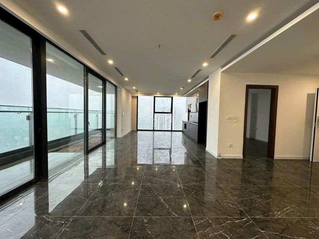 Квартира в Sunshine Golden River, 160 кв.м, вид на Красную реку