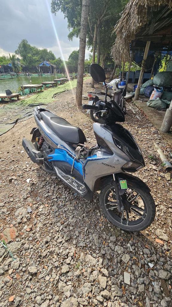 Honda Air Blade 2019 Серебристо-синий черный