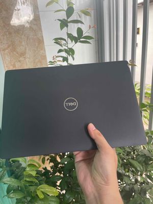 Dell 5300 core i7 8th/ ram 8gb/ssd 256gb