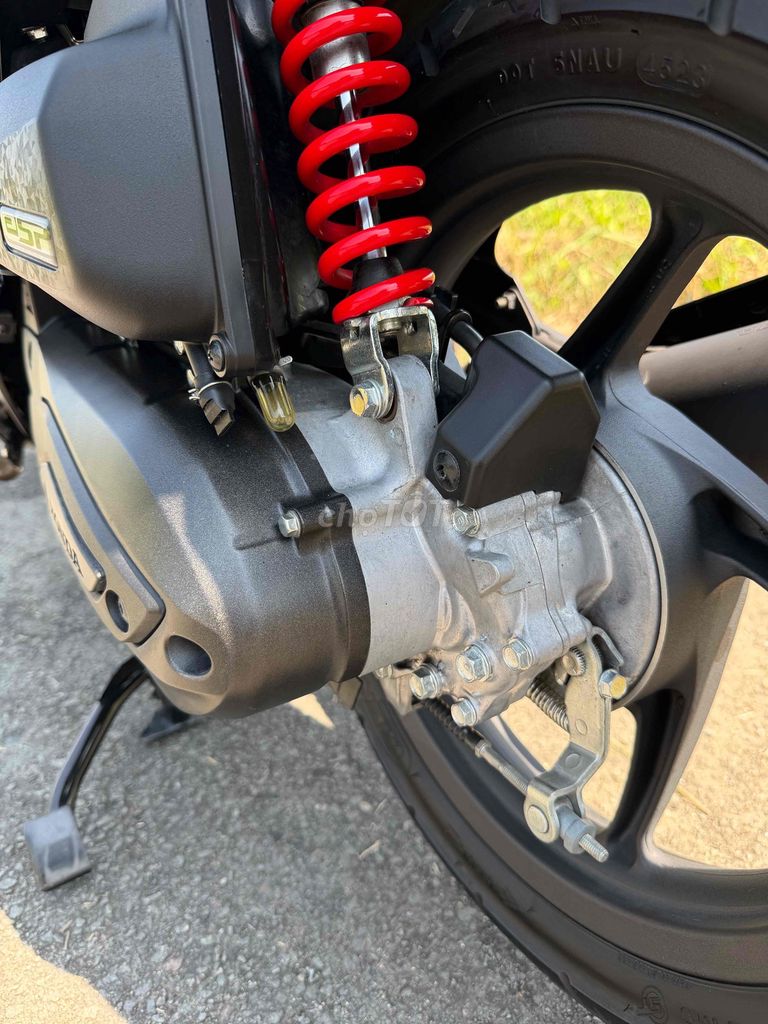 Honda Vision 2024 Bánh lớn lướt 5800km. Mua bán Xe máy tại Quận 8 Tp Hồ Chí Minh được đăng bởi Anh Quốc hình 5