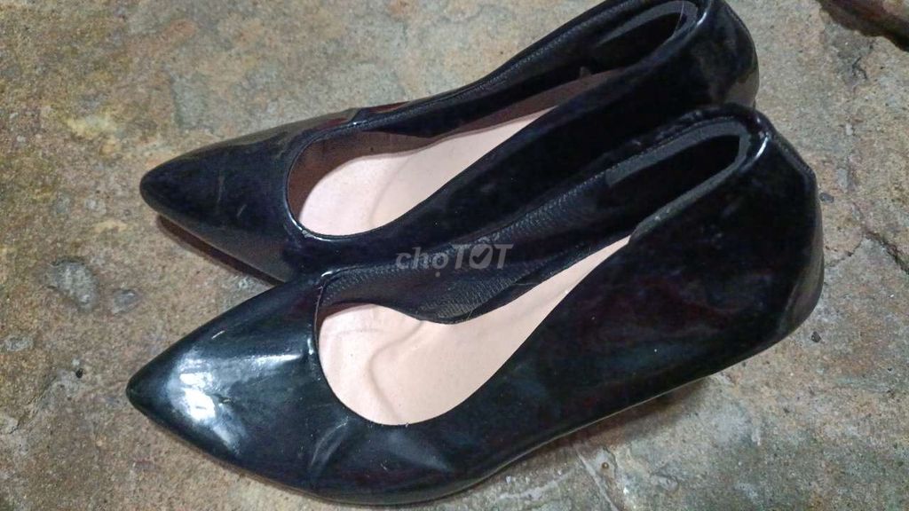 Giày cao gót Nữ Đen 7cm Đã qua sử dụng. Mua bán Giày dép tại Quận 11 Tp Hồ Chí Minh được đăng bởi Dương Ngọc My hình 1
