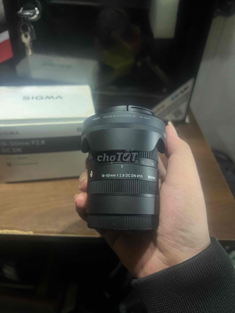 Ống kính Sigma 18-50mm f/2.8 E-mount. Mua bán Máy ảnh, Máy quay tại Thành phố Thuận An Bình Dương được đăng bởi Hảo Hảo hình 1
