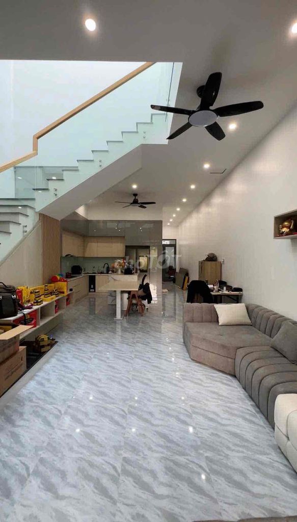 Bán nhà có sẵn cửa hàng phía trước - full nội thất cao cấp. Mua bán nhà ở tại Thị xã Bình Minh Vĩnh Long được đăng bởi Liên Nguyễn hình 2